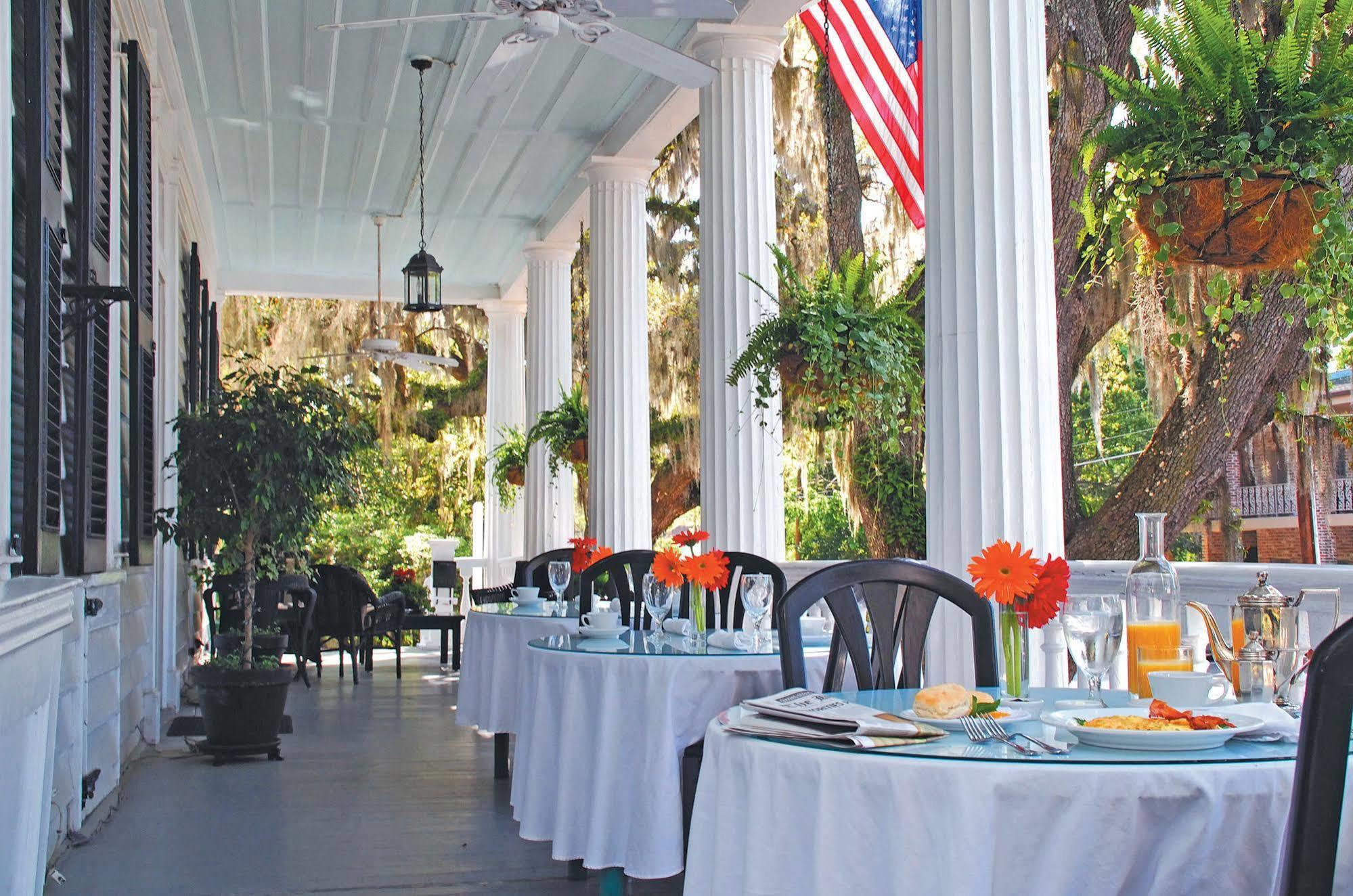 Rhett House Bed and Breakfast Beaufort Restaurant foto